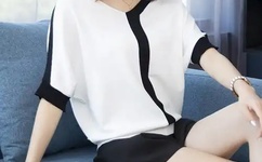 他揉捏她两乳不停呻吟A片软件